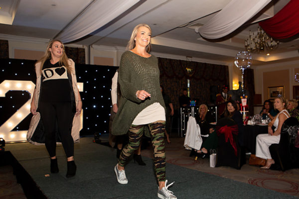 LadiesLunch22_CatWalk3 LadiesLunch22_CatWalk3